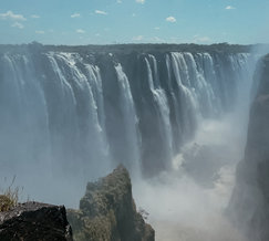 Von Namibia zu den Victoria Falls